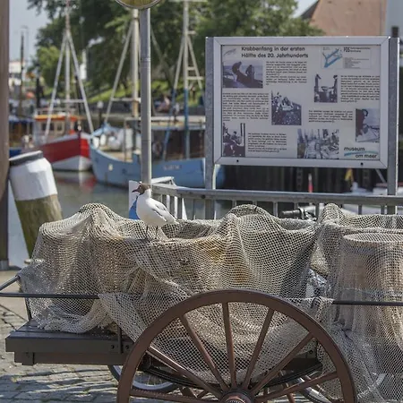 Amrumbank Апартаменты Бюзум